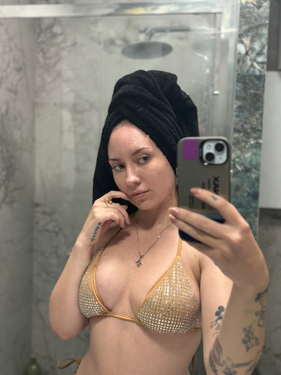 Nude girl KateV in Libreville